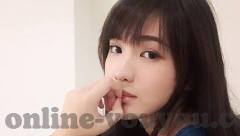 制服 中文 人妻 字幕-平凡生活中的制服诱惑，人妻视角下的字幕故事